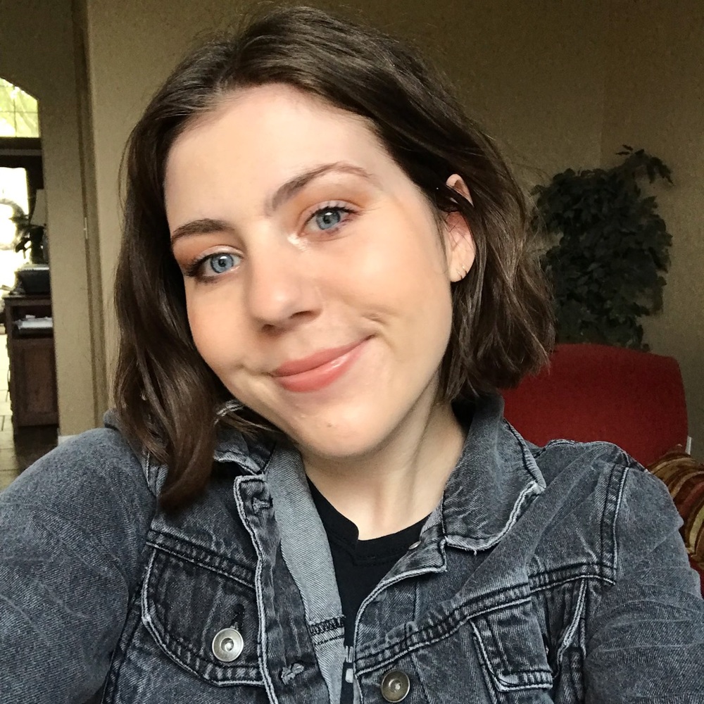 Meet your Posher, Claire